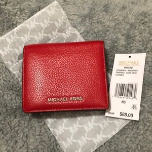 Michael Kors Carryall Wallet